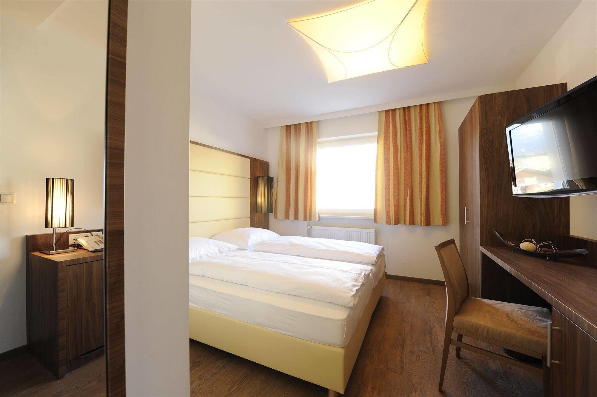 Hotel Kapeller Innsbruck Luaran gambar